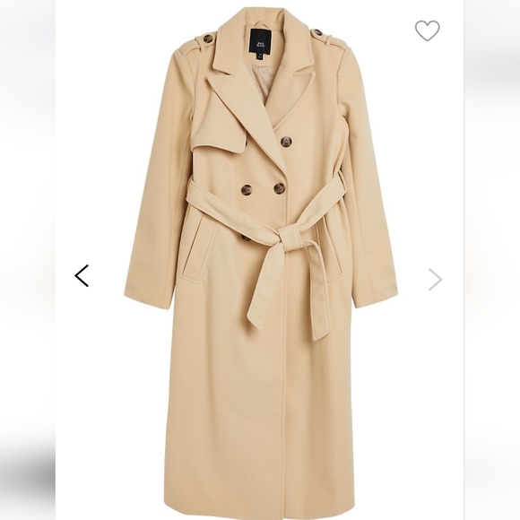BNWT! River island Cream Coat in M - Picture 2 of 8